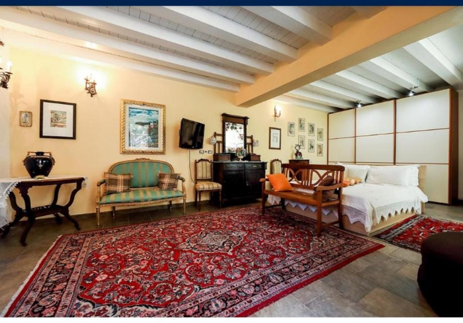 Dei Marchesi Carrozza * Santa Teresa Di Riva